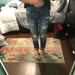 High rise girlfriend fit jean - Abercrombie
